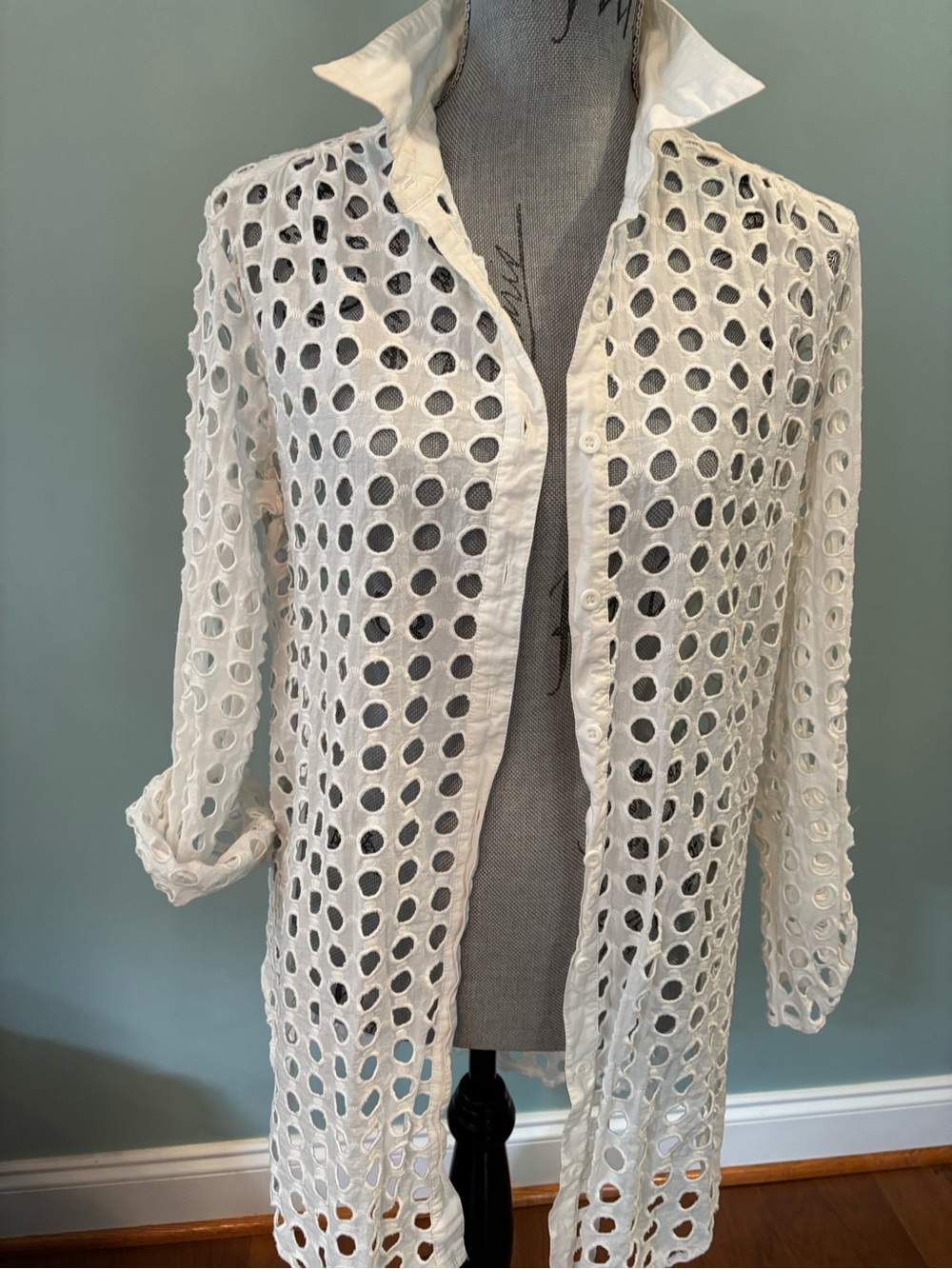 Adiva White Eyelet Button-Front Longline Shirt